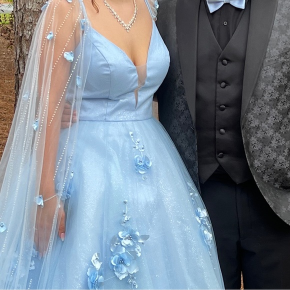 custom prom dress. size 12 but fit more like an 8. - Picture 4 of 4